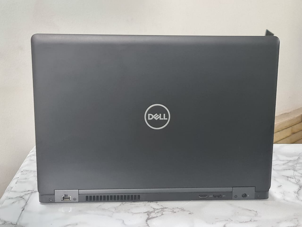 Dell Latitude E5590 Corei7 – 8650U – 8G Ram – 256G SSD – screen 15.6