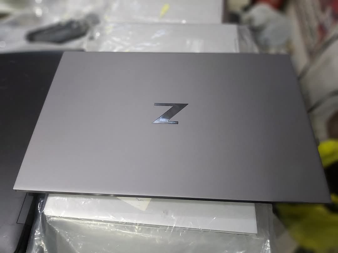 HP Zbook 15 G7 studio i710