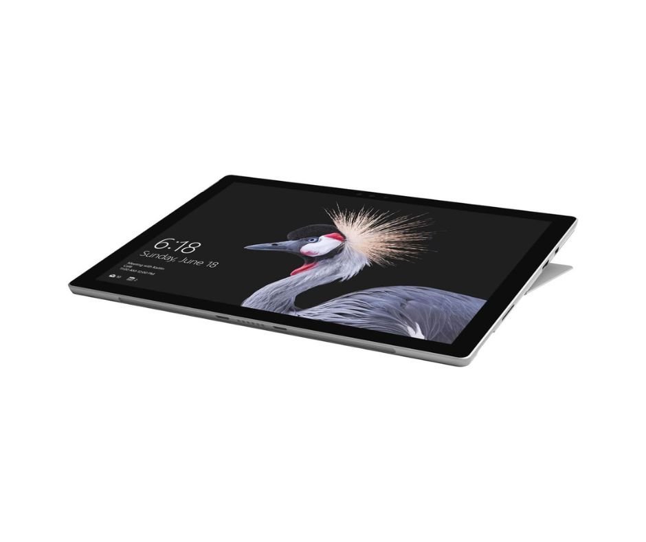Microsoft Surface Pro 5 – Core i5 7300U – Ram 8 – SSD 256 -12.3 ” Touch 2K