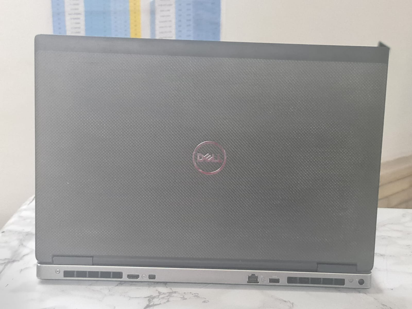 Dell precision 7730 i7 8th  ,16,512, vga 6gb